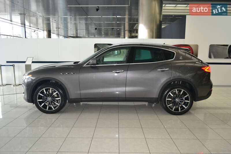 Позашляховик / Кросовер Maserati Levante 2017 в Києві