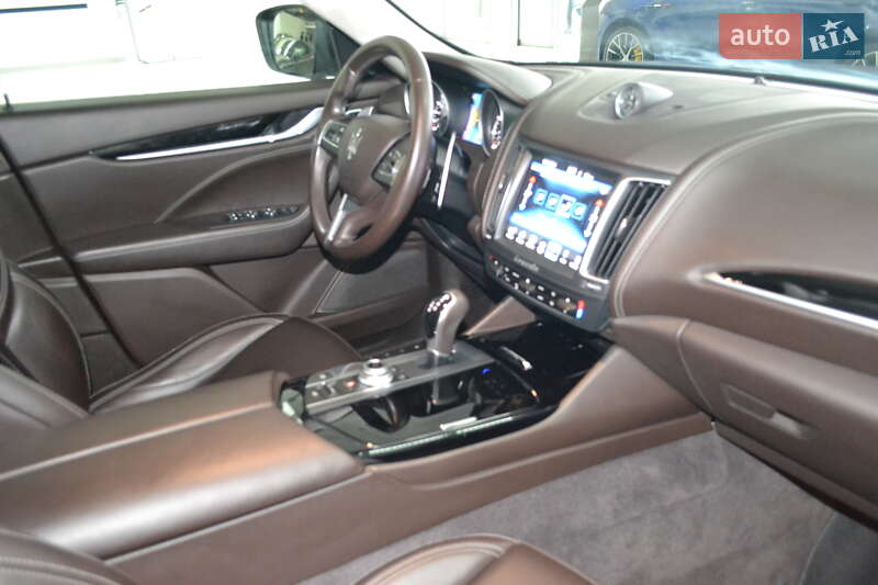 Позашляховик / Кросовер Maserati Levante 2017 в Києві
