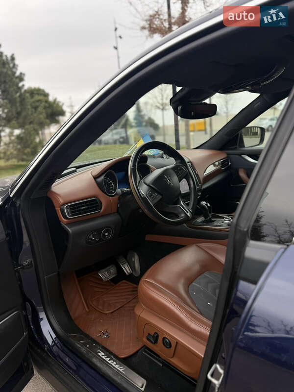 Позашляховик / Кросовер Maserati Levante 2018 в Дніпрі