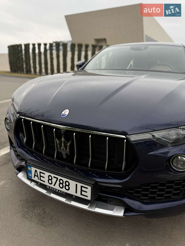 Позашляховик / Кросовер Maserati Levante 2018 в Дніпрі