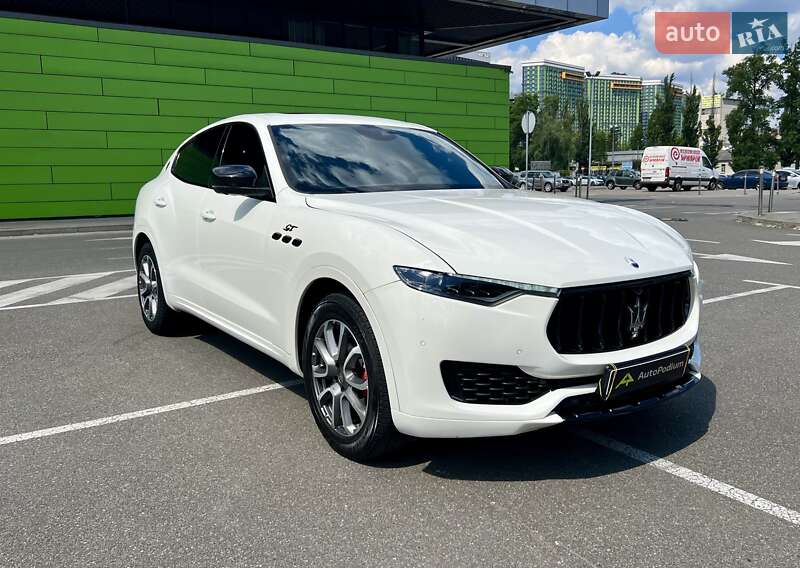 Позашляховик / Кросовер Maserati Levante 2021 в Києві фото 5 Позашляховик / Кросовер Maserati Levante 2021 в Києві