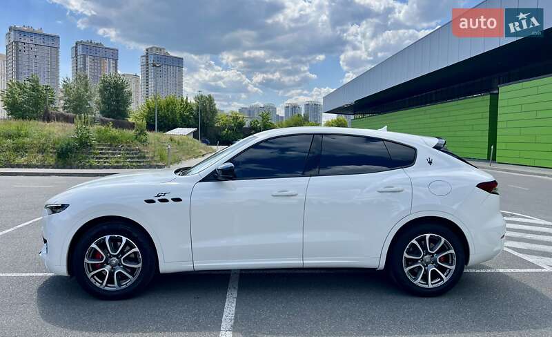 Позашляховик / Кросовер Maserati Levante 2021 в Києві фото 8 Позашляховик / Кросовер Maserati Levante 2021 в Києві