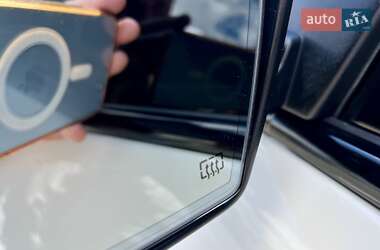 Позашляховик / Кросовер Maserati Levante 2021 в Києві