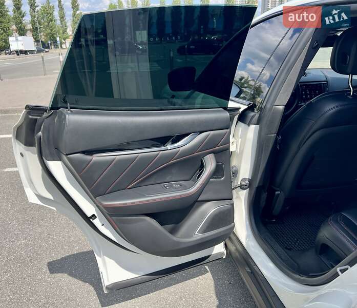 Позашляховик / Кросовер Maserati Levante 2021 в Києві фото 58 Позашляховик / Кросовер Maserati Levante 2021 в Києві