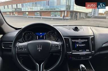 Внедорожник / Кроссовер Maserati Levante 2017 в 