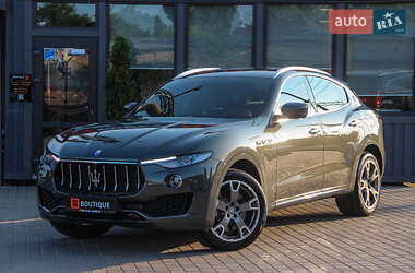 Позашляховик / Кросовер Maserati Levante 2017 в Одесі