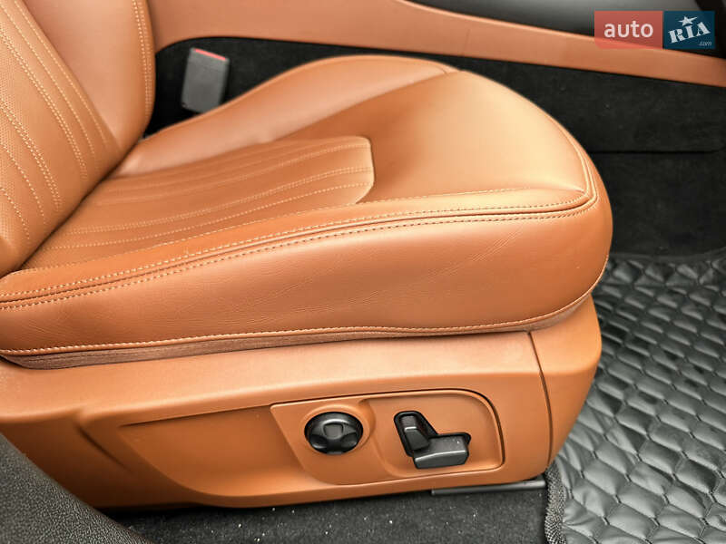 Позашляховик / Кросовер Maserati Levante 2019 в Києві