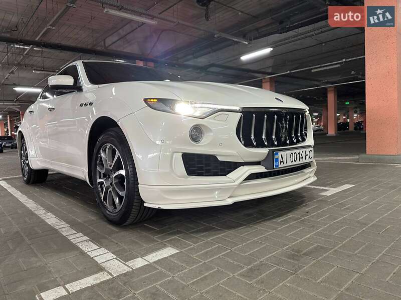 Позашляховик / Кросовер Maserati Levante 2017 в Києві