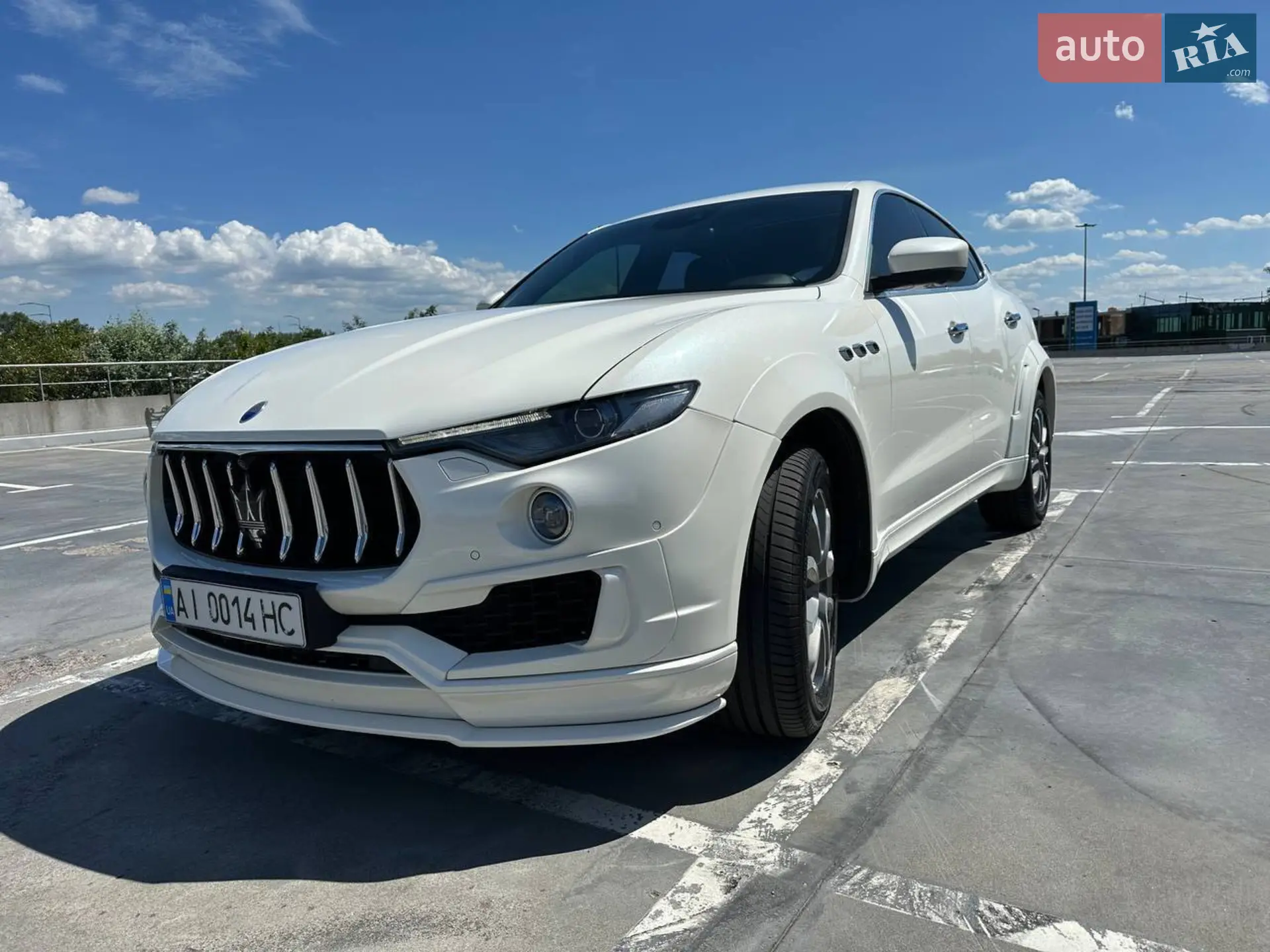 2017 Maserati Levante - мініатюра 2