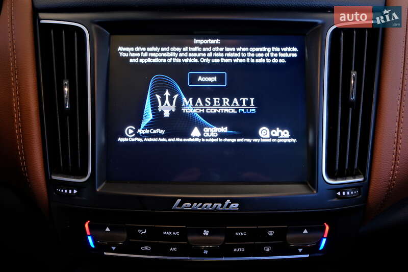 Внедорожник / Кроссовер Maserati Levante 2017 в Одессе