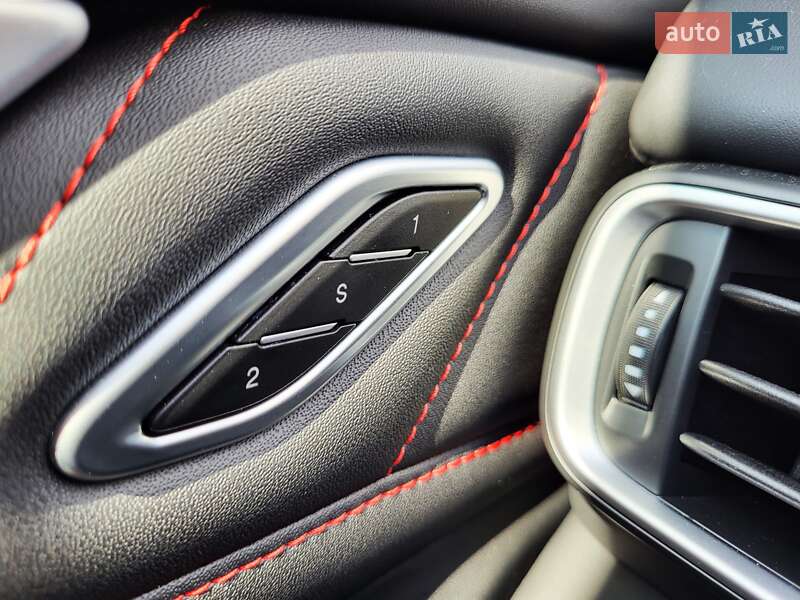 Внедорожник / Кроссовер Maserati Levante 2021 в Киеве