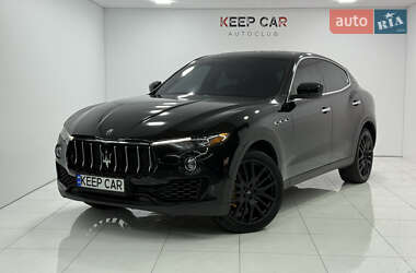 Внедорожник / Кроссовер Maserati Levante 2018 в Одессе