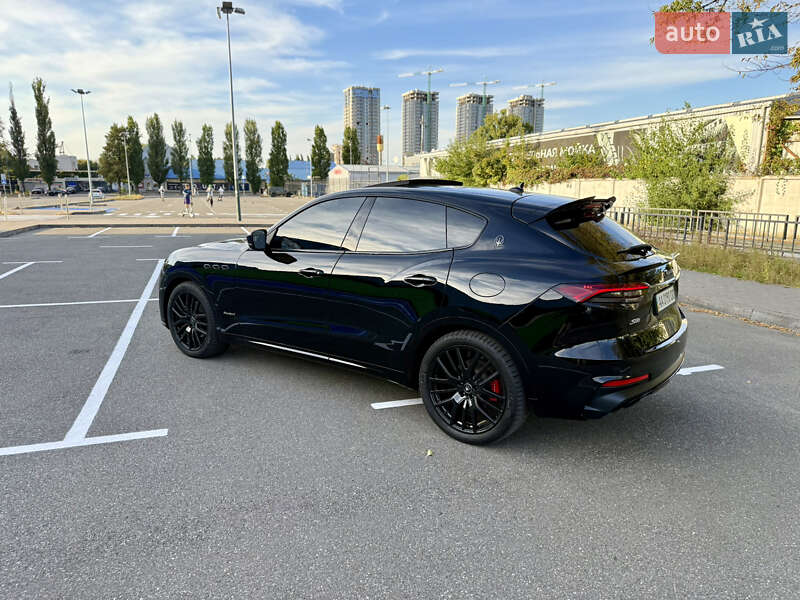 Позашляховик / Кросовер Maserati Levante 2020 в Києві