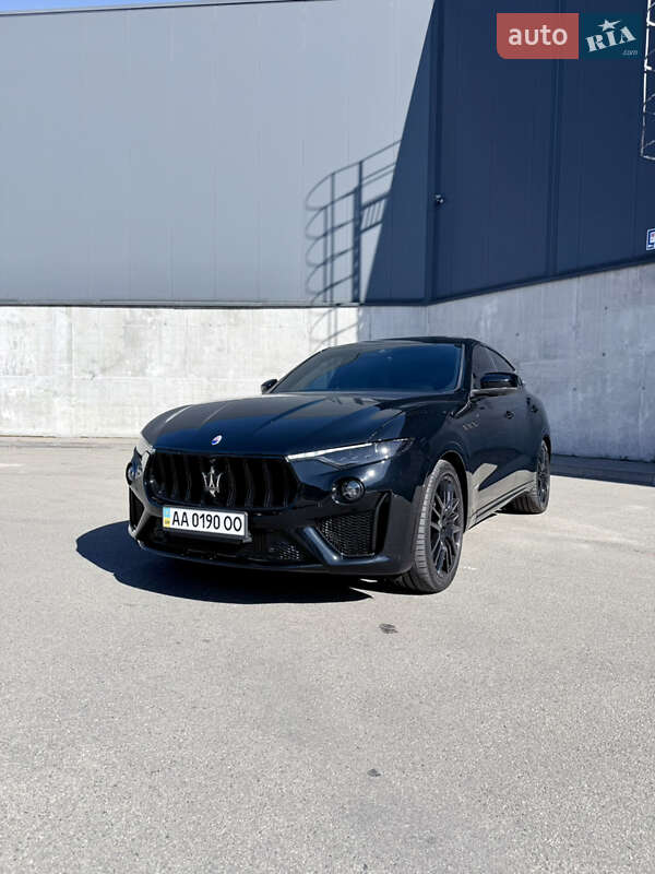 Позашляховик / Кросовер Maserati Levante 2020 в Києві