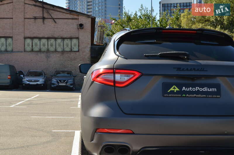 Позашляховик / Кросовер Maserati Levante 2017 в Києві