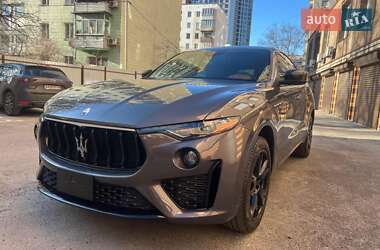 Позашляховик / Кросовер Maserati Levante 2021 в Києві