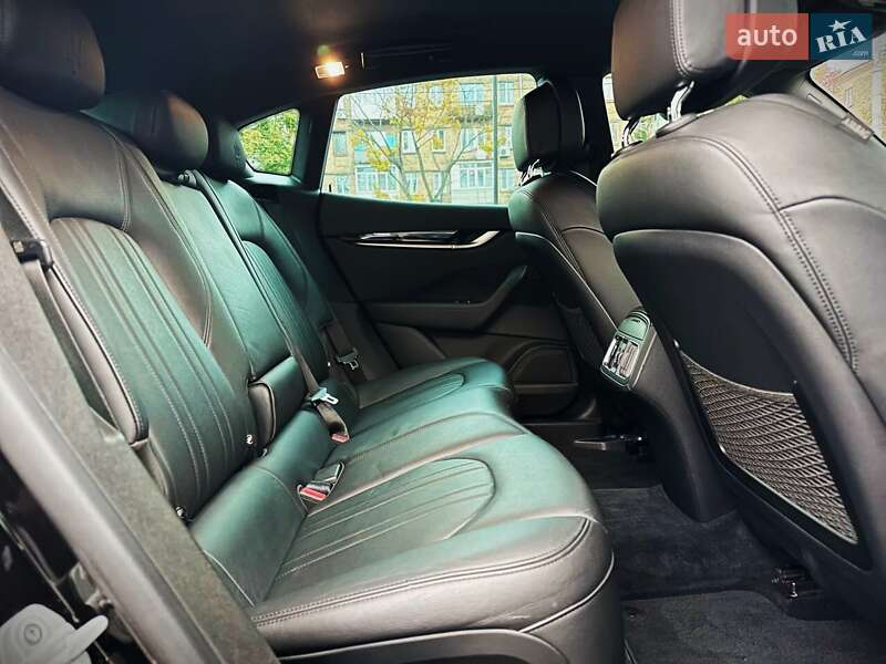 Позашляховик / Кросовер Maserati Levante 2018 в Києві фото 34 Позашляховик / Кросовер Maserati Levante 2018 в Києві