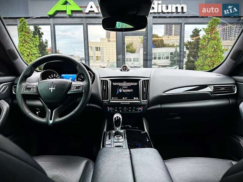 Позашляховик / Кросовер Maserati Levante 2018 в Києві фото 35 Позашляховик / Кросовер Maserati Levante 2018 в Києві