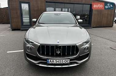 Внедорожник / Кроссовер Maserati Levante 2019 в 