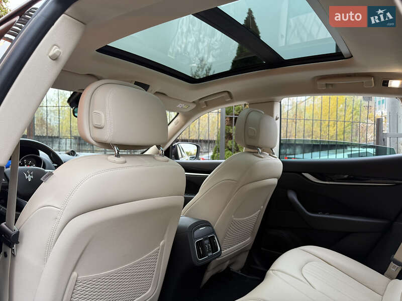 Внедорожник / Кроссовер Maserati Levante 2018 в Киеве