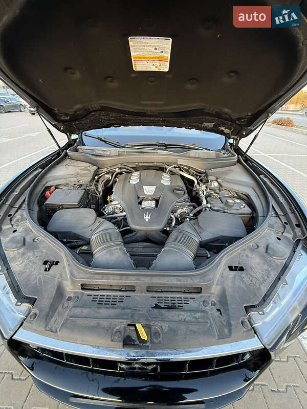 Внедорожник / Кроссовер Maserati Levante 2018 в Киеве