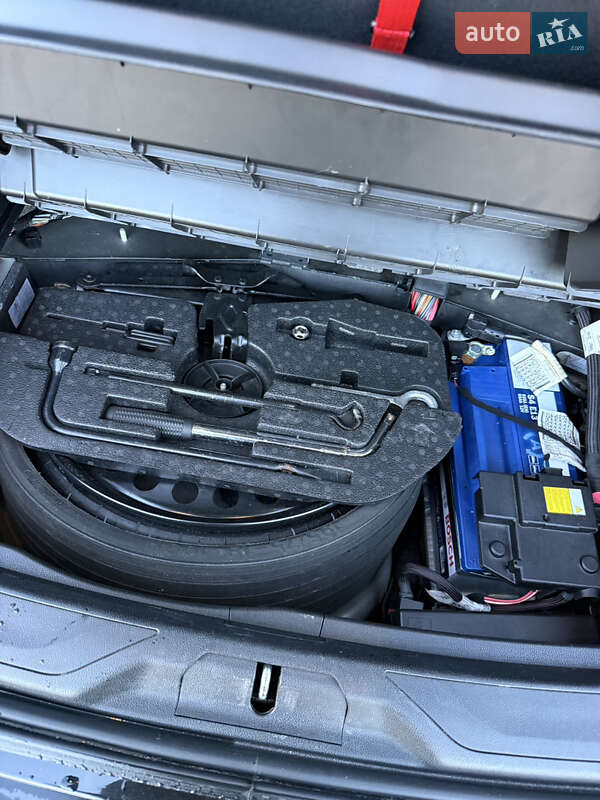 Внедорожник / Кроссовер Maserati Levante 2018 в Киеве