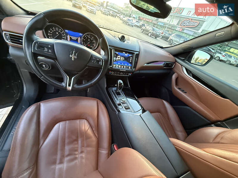 Внедорожник / Кроссовер Maserati Levante 2018 в Киеве