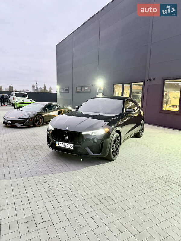 Позашляховик / Кросовер Maserati Levante 2020 в Києві фото 39 Позашляховик / Кросовер Maserati Levante 2020 в Києві