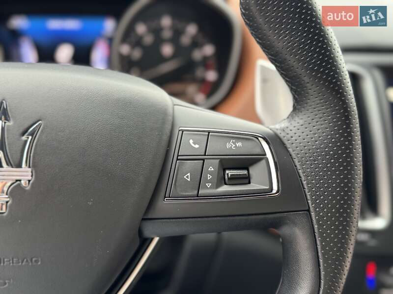 Позашляховик / Кросовер Maserati Levante 2017 в Києві