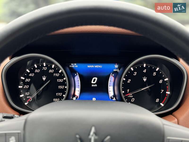 Позашляховик / Кросовер Maserati Levante 2017 в Києві