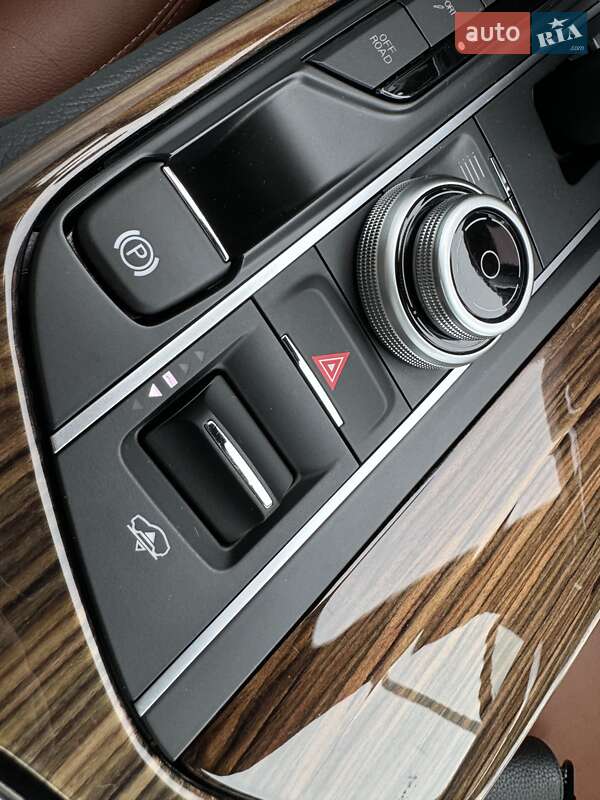 Позашляховик / Кросовер Maserati Levante 2017 в Києві