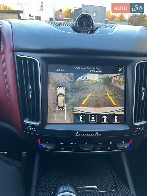 Позашляховик / Кросовер Maserati Levante 2016 в Києві