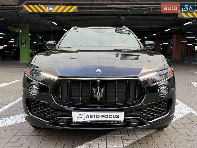 Внедорожник / Кроссовер Maserati Levante 2018 в Киеве