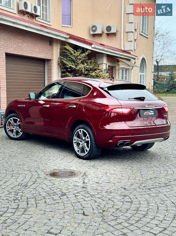 Внедорожник / Кроссовер Maserati Levante 2016 в Киеве фото 8 Внедорожник / Кроссовер Maserati Levante 2016 в Киеве