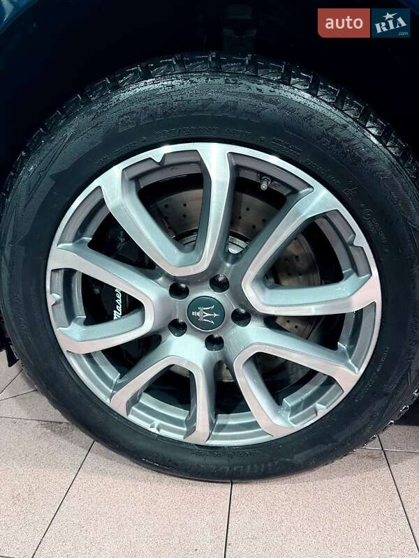 Внедорожник / Кроссовер Maserati Levante 2020 в Львове