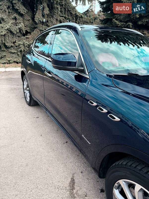 Внедорожник / Кроссовер Maserati Levante 2020 в Львове