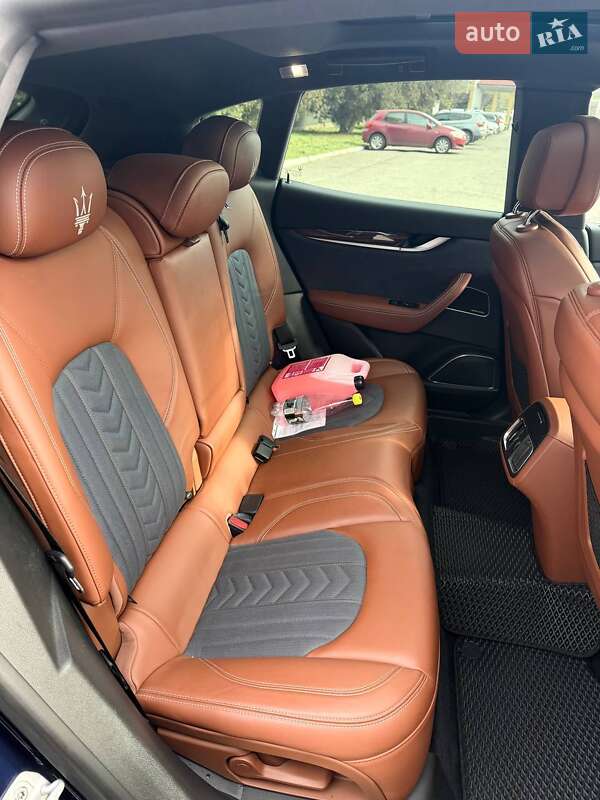 Внедорожник / Кроссовер Maserati Levante 2020 в Львове