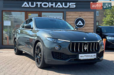 Позашляховик / Кросовер Maserati Levante 2019 в Житомирі