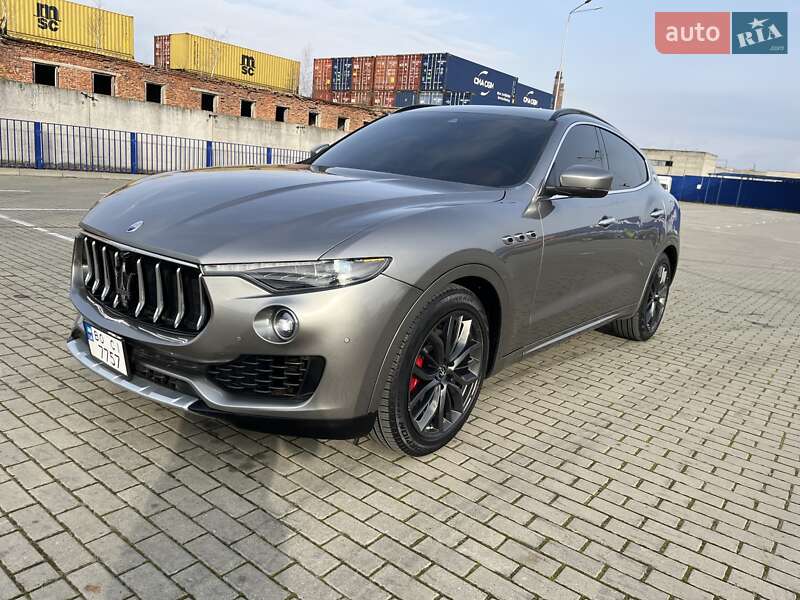 Внедорожник / Кроссовер Maserati Levante 2019 в Тернополе