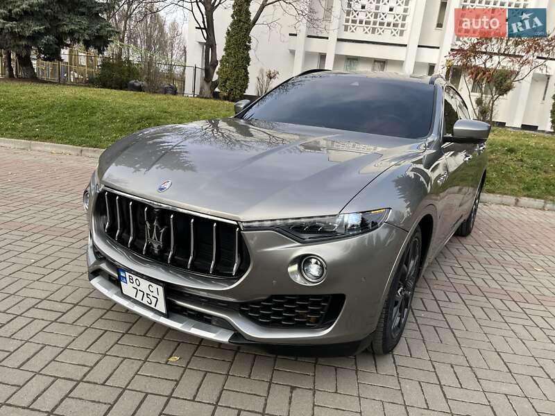 Внедорожник / Кроссовер Maserati Levante 2019 в Тернополе