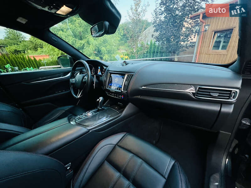 Внедорожник / Кроссовер Maserati Levante 2017 в Ровно фото 14 Внедорожник / Кроссовер Maserati Levante 2017 в Ровно