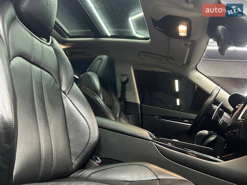 Внедорожник / Кроссовер Maserati Levante 2017 в Черновцах