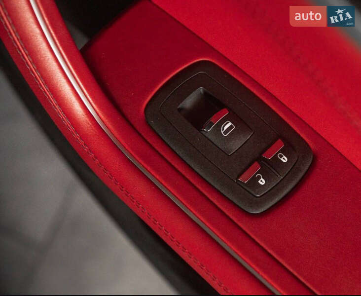 Внедорожник / Кроссовер Maserati Levante 2017 в Одессе