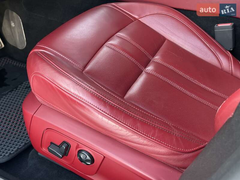 Внедорожник / Кроссовер Maserati Levante 2018 в Киеве