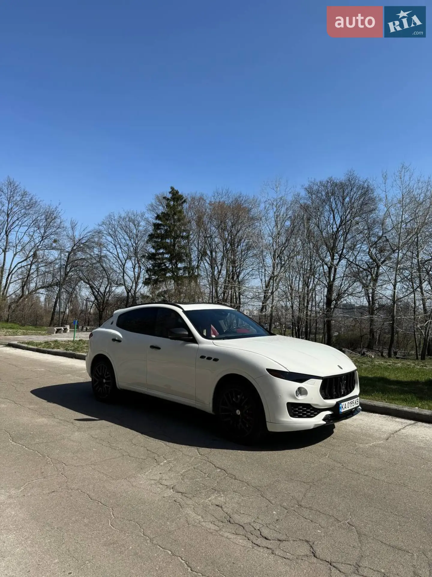 2016 Maserati Levante - мініатюра 2