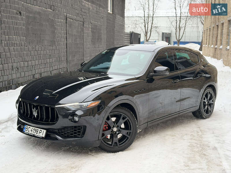 Внедорожник / Кроссовер Maserati Levante 2016 в Киеве фото 4 Внедорожник / Кроссовер Maserati Levante 2016 в Киеве