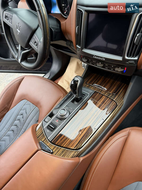 Внедорожник / Кроссовер Maserati Levante 2018 в Днепре фото 30 Внедорожник / Кроссовер Maserati Levante 2018 в Днепре