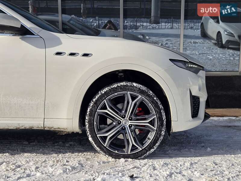 Внедорожник / Кроссовер Maserati Levante 2021 в Киеве фото 8 Внедорожник / Кроссовер Maserati Levante 2021 в Киеве