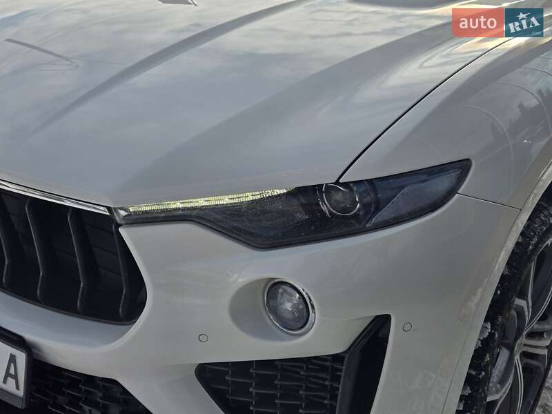 Внедорожник / Кроссовер Maserati Levante 2021 в Киеве фото 10 Внедорожник / Кроссовер Maserati Levante 2021 в Киеве