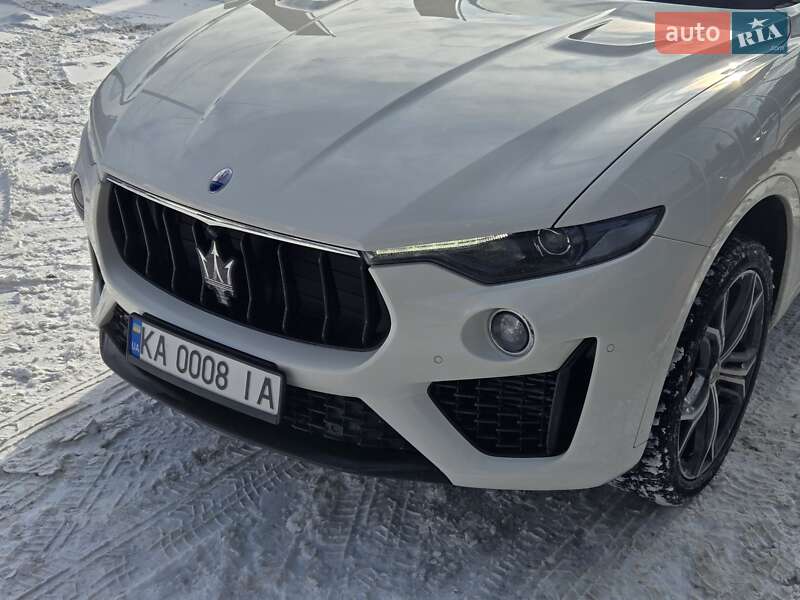 Внедорожник / Кроссовер Maserati Levante 2021 в Киеве фото 11 Внедорожник / Кроссовер Maserati Levante 2021 в Киеве